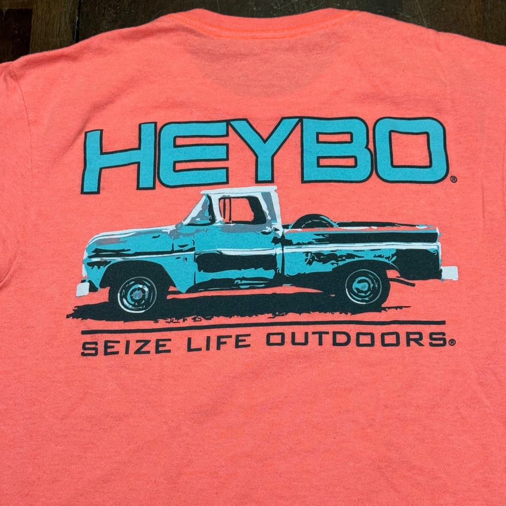 Heybo Graphic T-Shirt Mens XS Womens S Coral‎ Seize Life Outdoors Truck